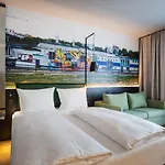 Vienna House Easy By Wyndham Potsdamer Platz Szálloda 4*