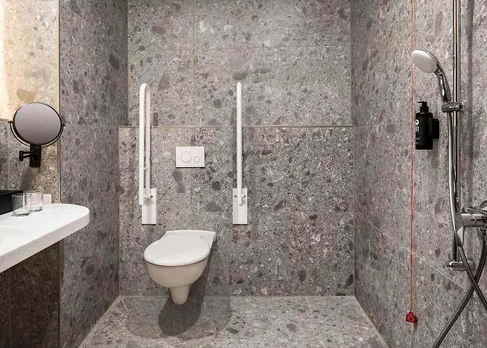 Hotel Vienna House Easy By Wyndham Potsdamer Platz 4*