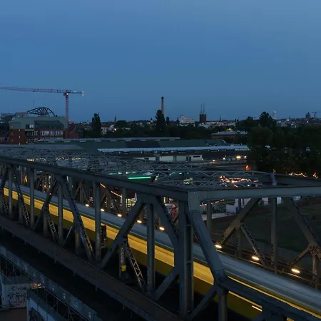 Hotel Vienna House Easy By Wyndham Potsdamer Platz 4*