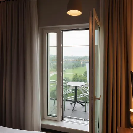 Vienna House Easy By Wyndham Potsdamer Platz 4*
