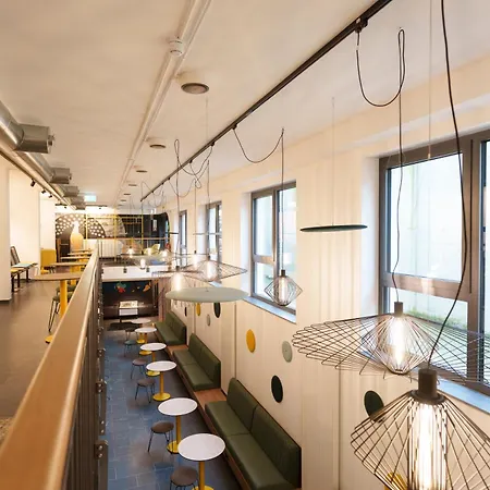 Vienna House Easy By Wyndham Potsdamer Platz 4*