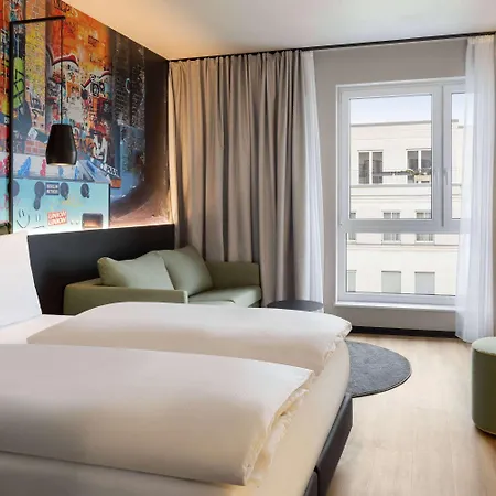 Vienna House Easy By Wyndham Potsdamer Platz Hotel 4*